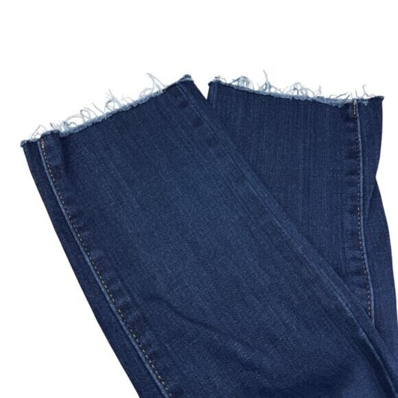 Levi's 724 High Rise Slim Straight Jean Women's Size 24 x 32 - Picture 10 of 10